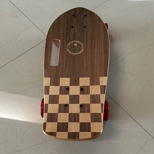 Kids Skateboard with Red Wheels/Mini long skateboard.